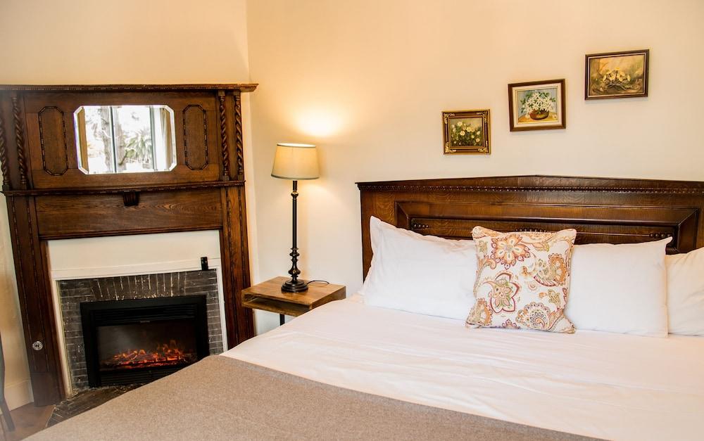 Cedar Gables Inn Napa Exterior photo